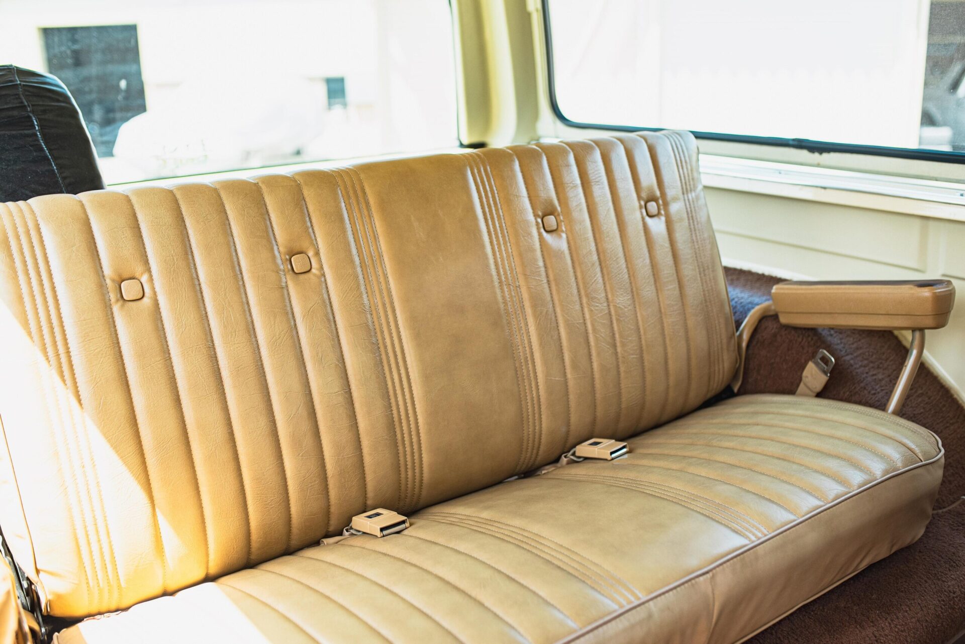 シボレー K-5ブレイザー座席705画像