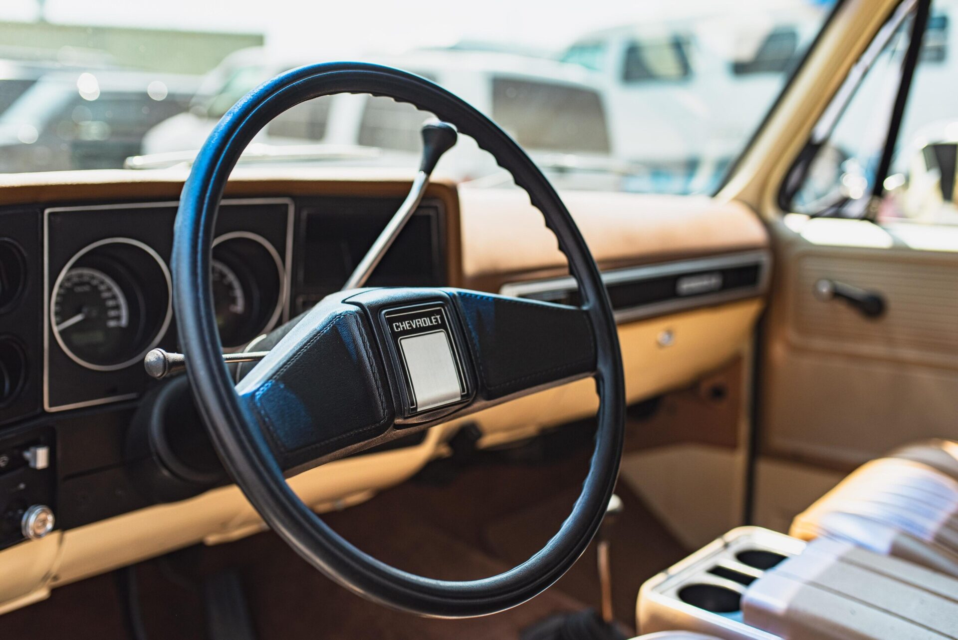 シボレー K-5ブレイザー運転席705画像