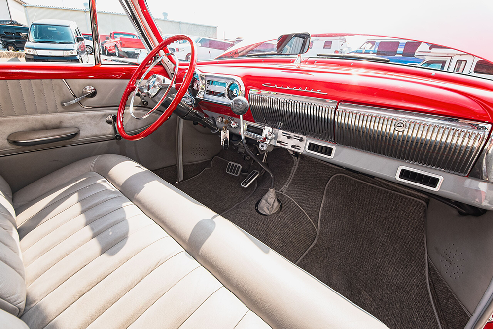 シボレー-ベルエア1953運転席画像