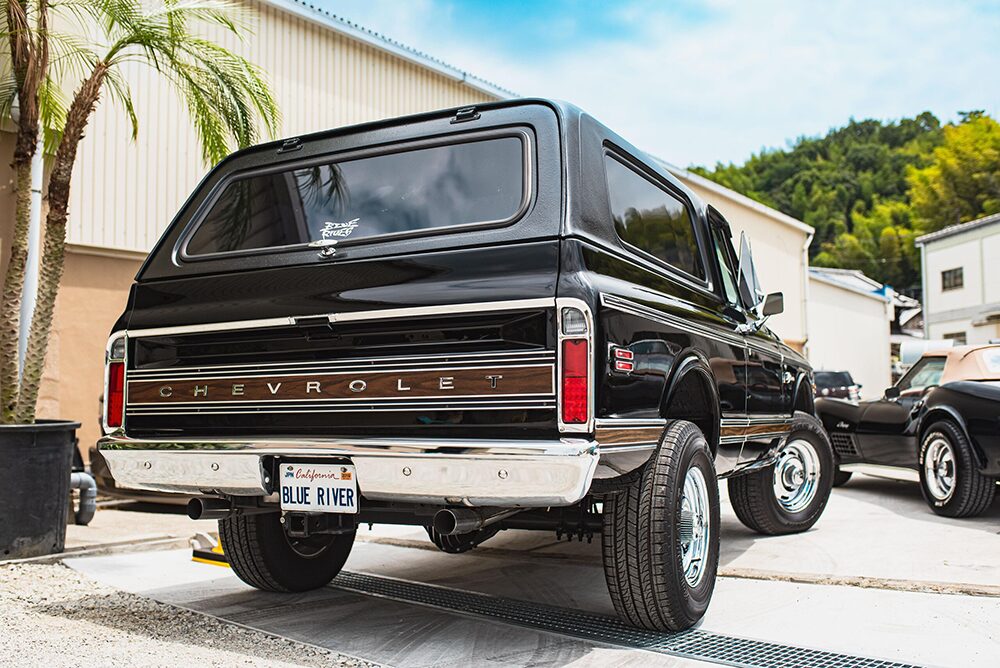 シボレー-K-5ブレイザー1972年モデル1123バックスタイル画像