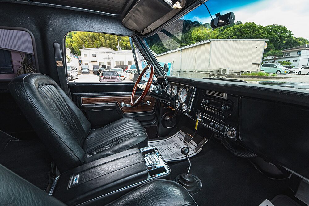 シボレー-K-5ブレイザー1972年モデル1123車内画像３