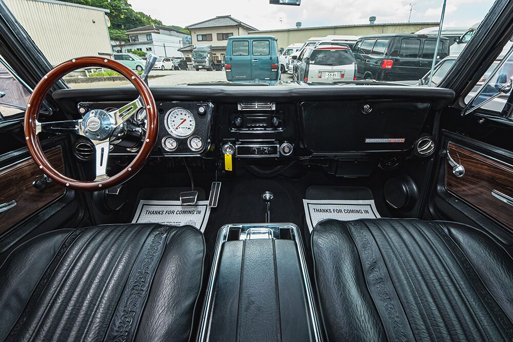 シボレー-K-5ブレイザー1972年モデル1123車内画像６