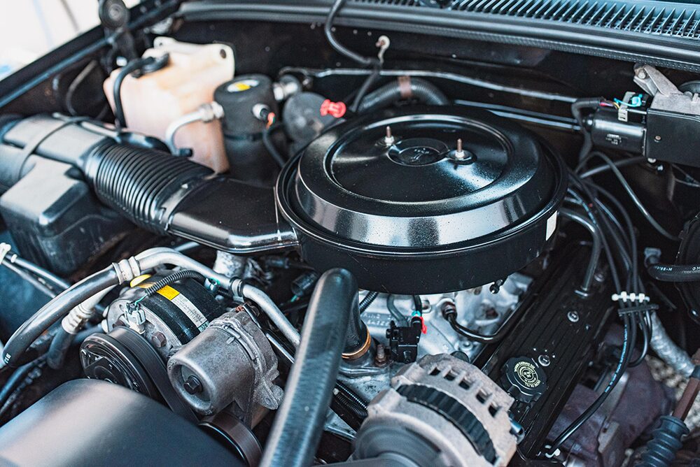 シボレー-サバーバン1995モデル1123エンジンルーム