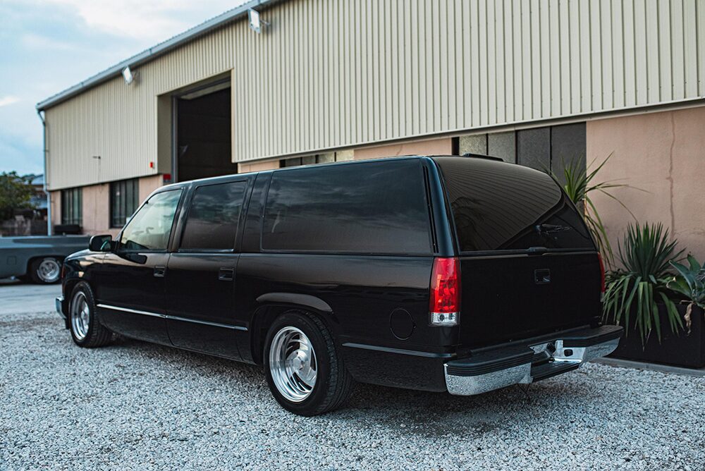 シボレー-サバーバン1995モデル1123左バックスタイル画像