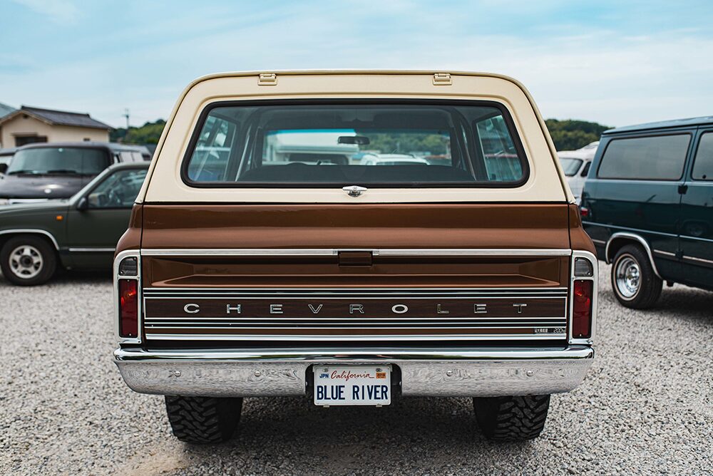 シボレーK5ブレイザーブラウンバック画像