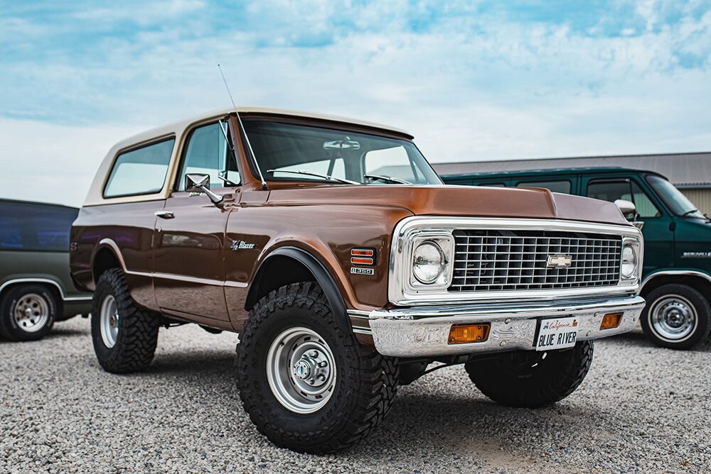 シボレーK5ブレイザーブラウンメイン画像