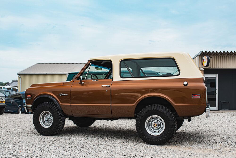 ブルーリバー販売車両情報【シボレーK-5ブレイザー・全塗装フル