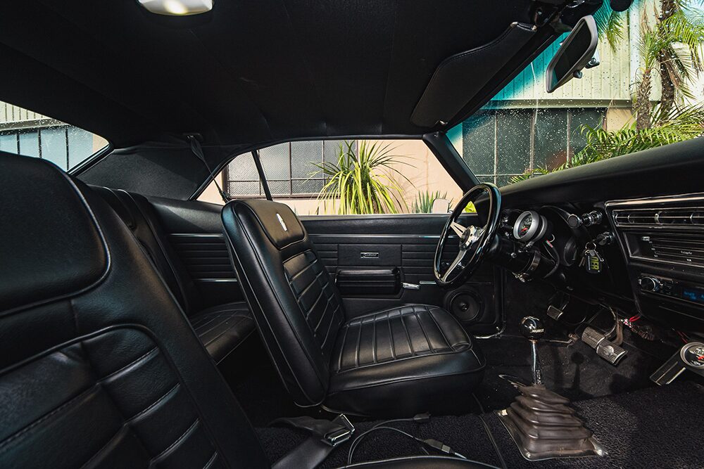 シボレーカマロ1968年モデル車内画像５