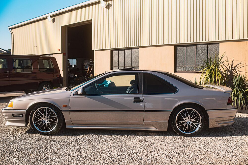 フォードサンバードサイド画像