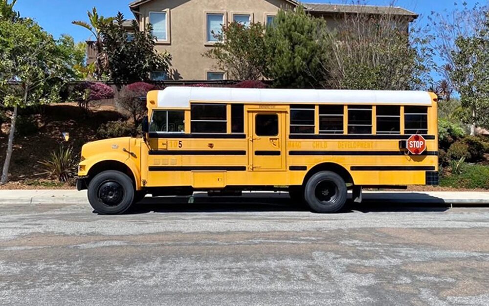 スクールバス写真４