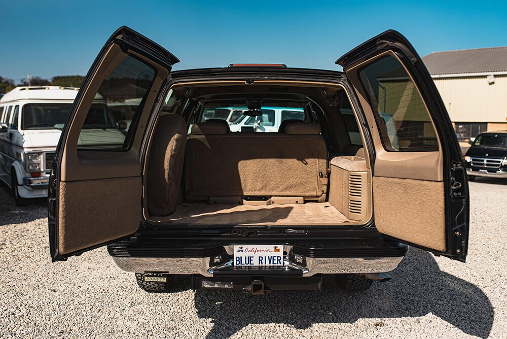 シボレー-サバーバン20260210トランクオープン画像