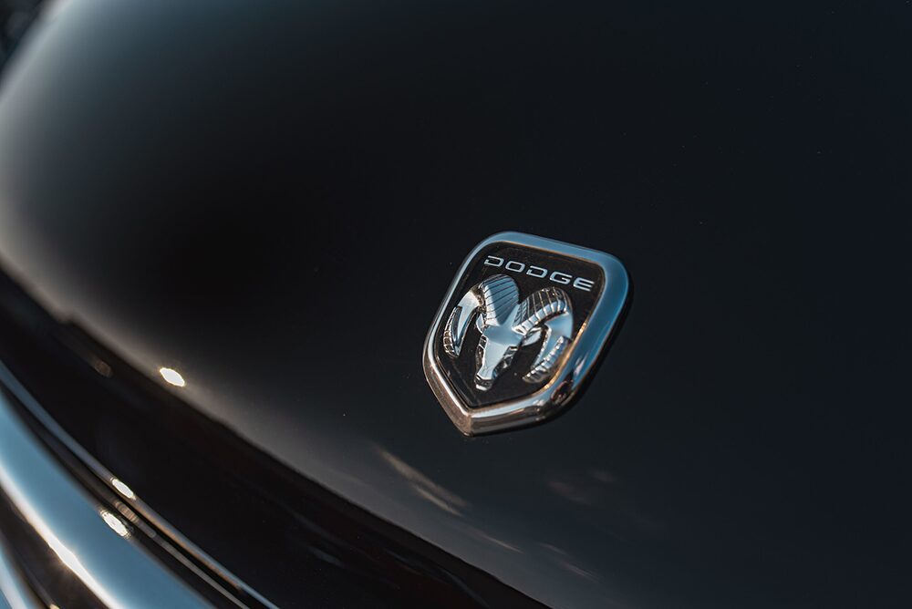 ダッジ-ラムバン20260210エンブレム画像