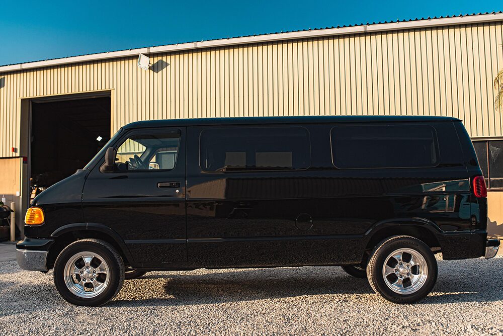 ダッジ-ラムバン20260210左向き画像