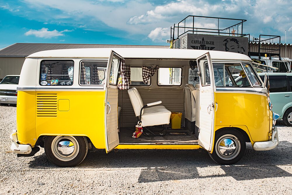 ワーゲンバスサイドオープン画像