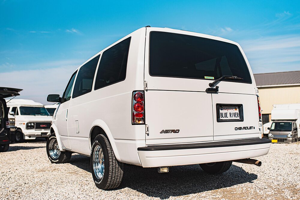 シボレーアストロ20260312バックスタイル画像３