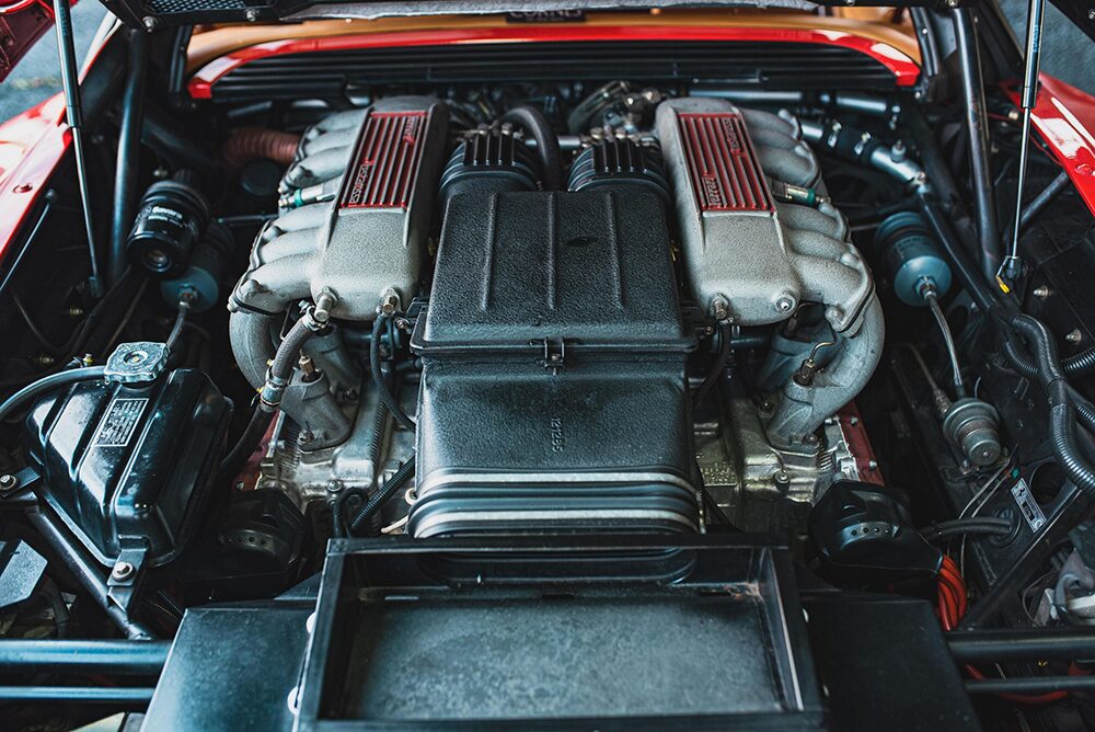 フェラーリ-テスタロッサ20260312エンジンルーム画像