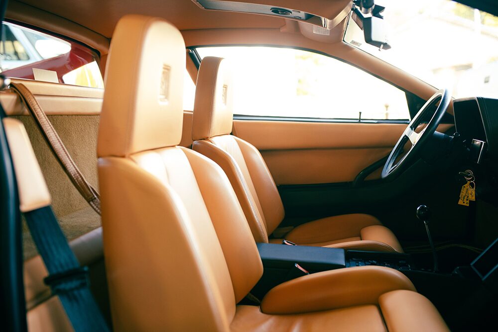 フェラーリ-テスタロッサ20260312社に装備画像５