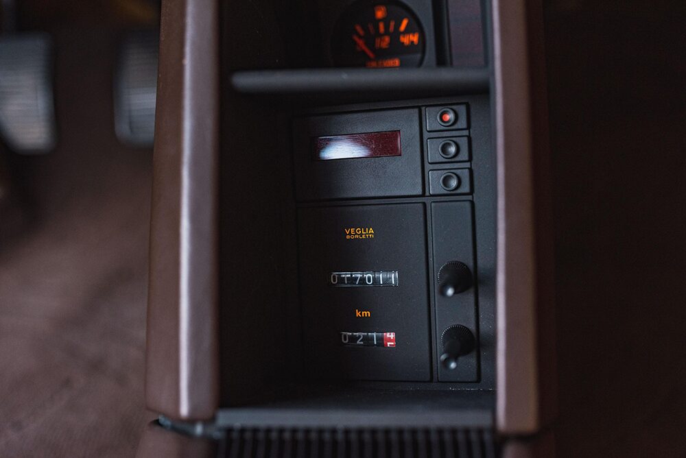 フェラーリ-テスタロッサ20260312車内装備画像１