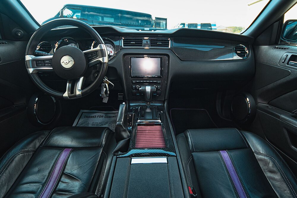 フォード-マスタング20260312車内画像４