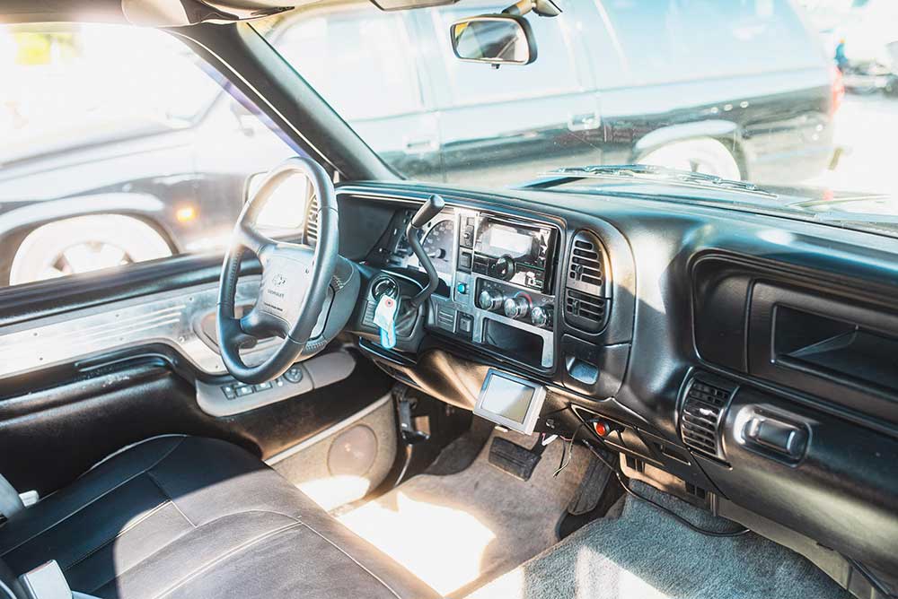 シボレー サバーバンLS1500車内画像５